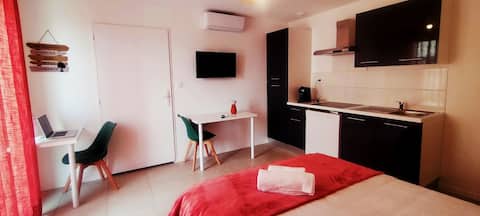 "papyrus" studio, swimming pool, air conditioning
