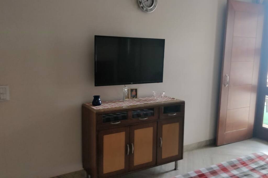 43 inch LED