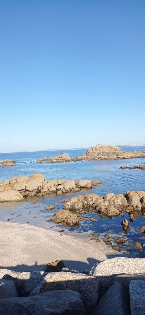 Apartment near beaches and Pontevedra.