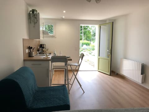 Logia 4 - 7 min from Etretat with terrace and parking