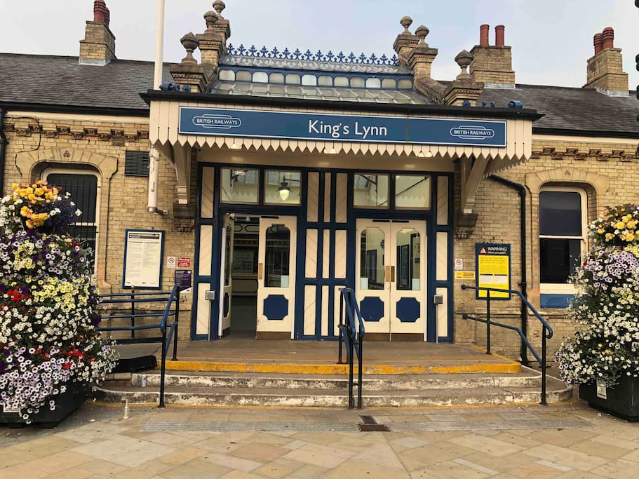 King’s Lynn train station
Just 5 mint walk