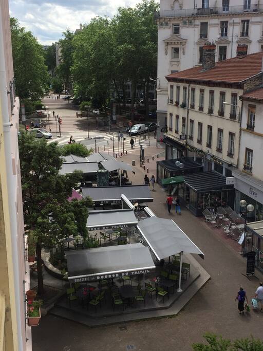 Place Guichard.