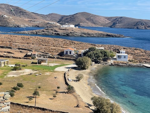 Kythnos beachfront villa with swimming pool