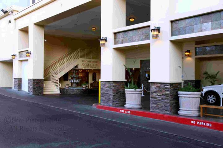 2bdm2th Condo J Jockey club Stripfront/Bellagio gallery image 5