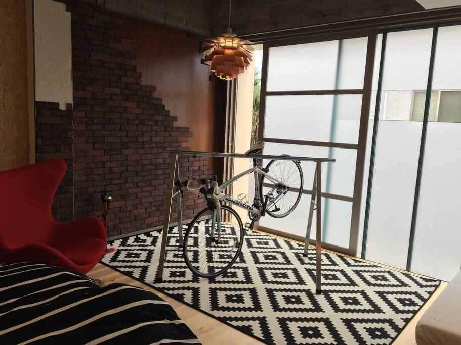 You can put a bicycle in the room.