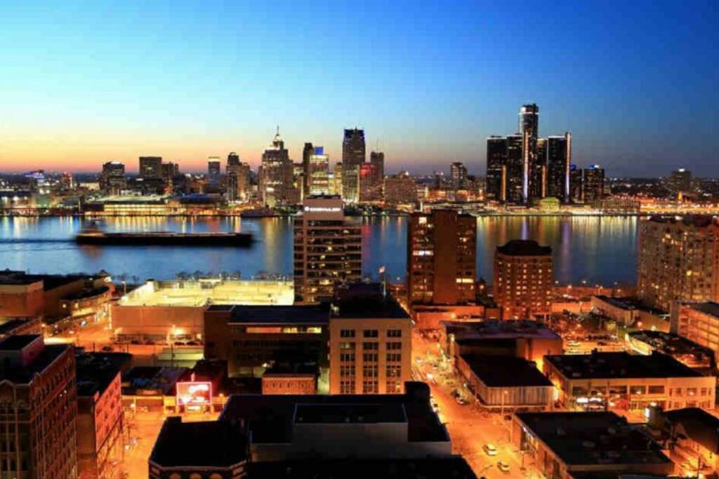 Beautiful Windsor Detroit skyline by Gerry Kaiser