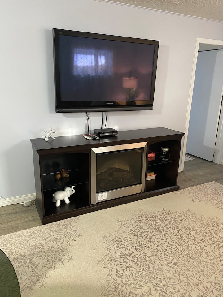 2 Bedroom Basement Suite W Private Entry - Regina