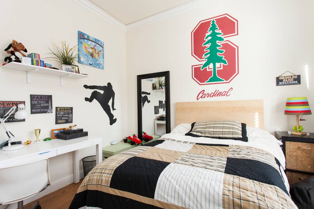 Bedroom available for rent