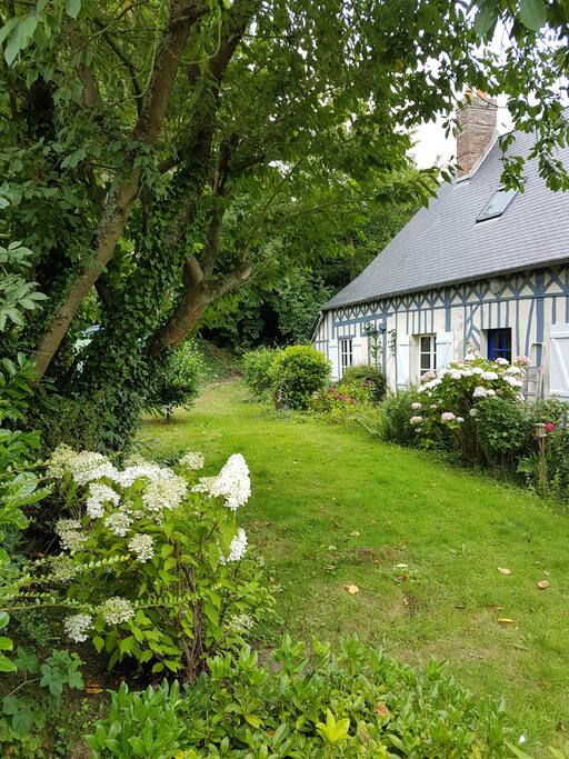 Maison d'Eole extérieur et jardin