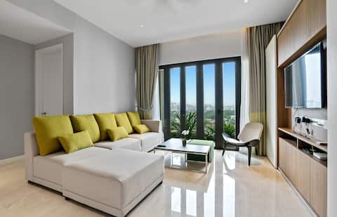 KL Luxury Suite with Balcony | 2BR, 5m to KLCC