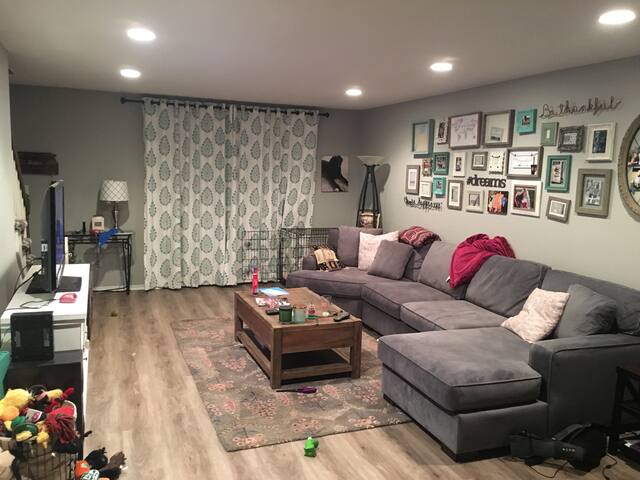 Cozy townhome near downtown OP