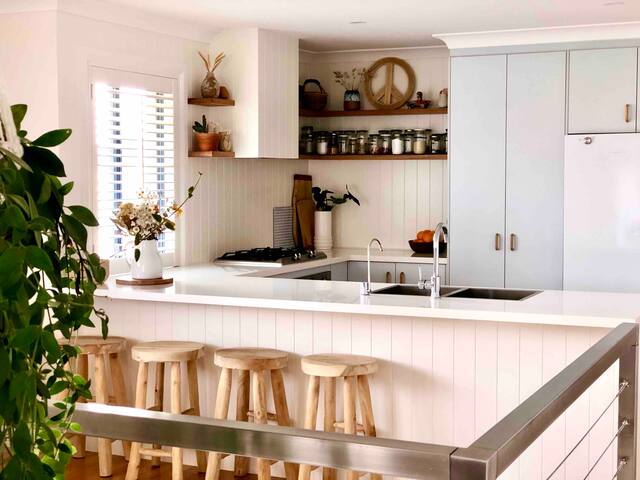 Pandanus Beach House gallery image 3