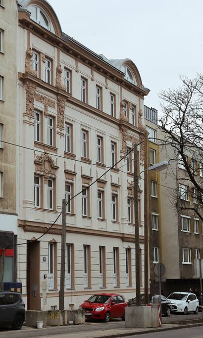 Our building with apartments for 4,6 and 8 guests