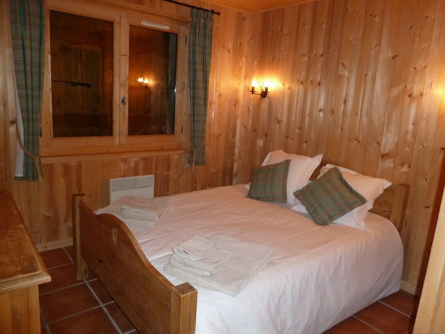 Bedroom with double bed