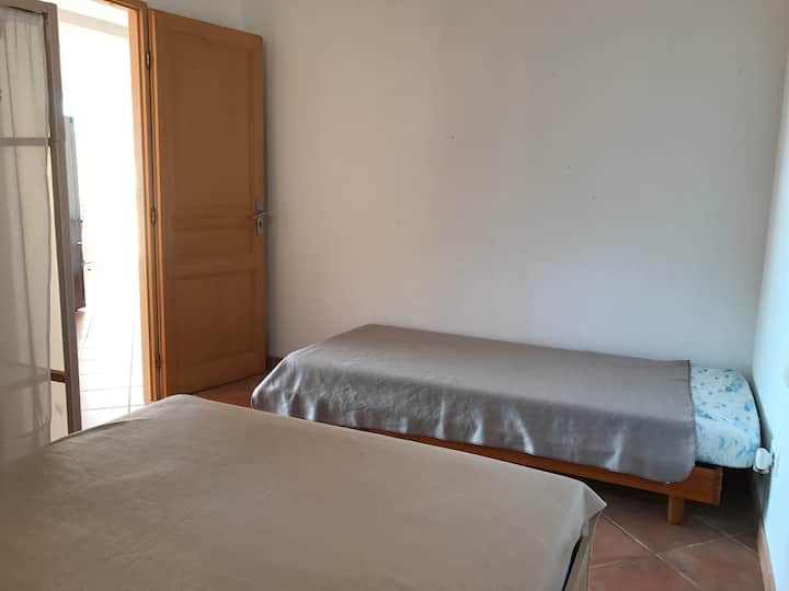 საძინებელი 3