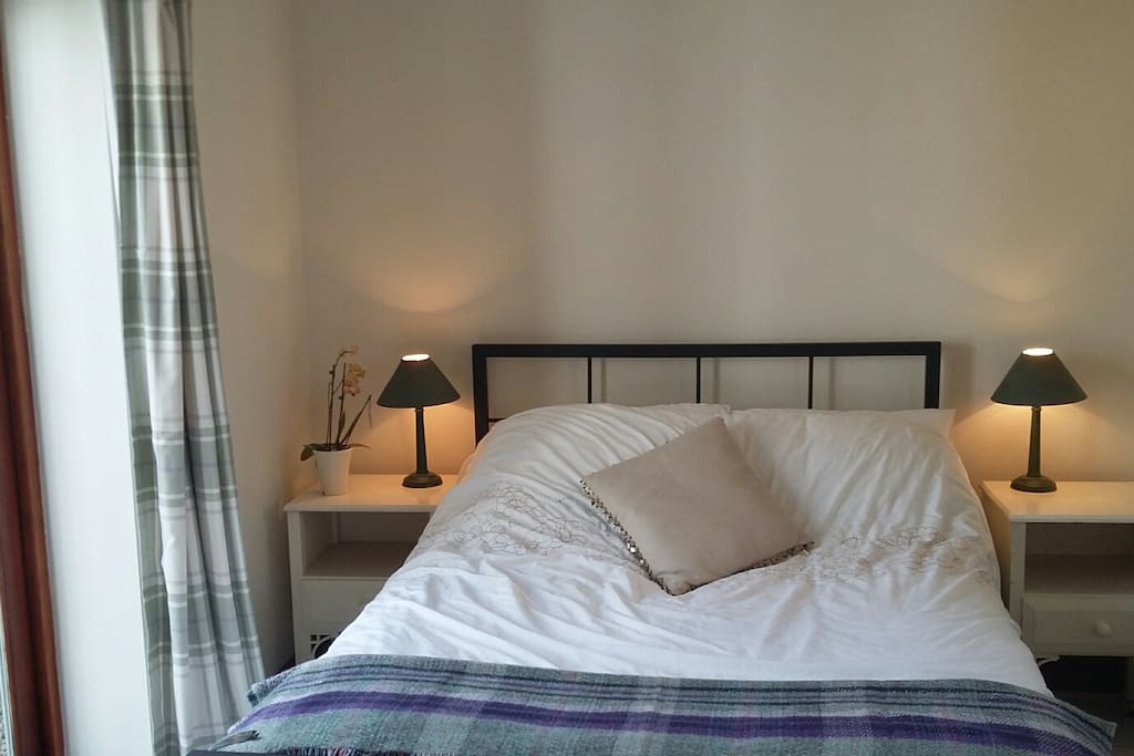 Comfy double bed.