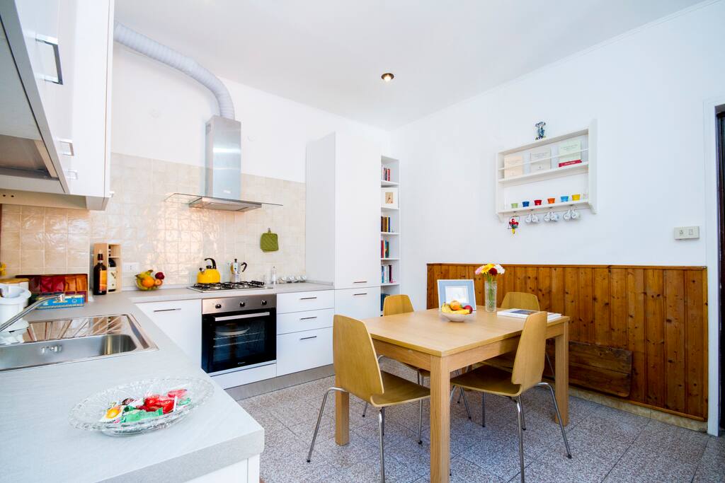 Brand New Kitchen and dining room!