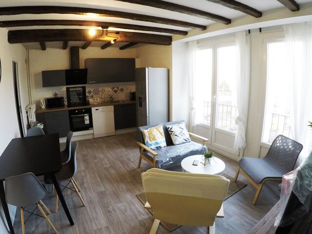 Grande chambre cosy proche centre ville et ecoles