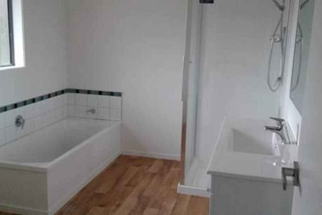 Main bathroom