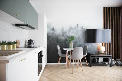 Popular Airbnb listing: ZAJEZDNIA 87 (near Brzeźno Beach) in Wrzeszcz Dolny
