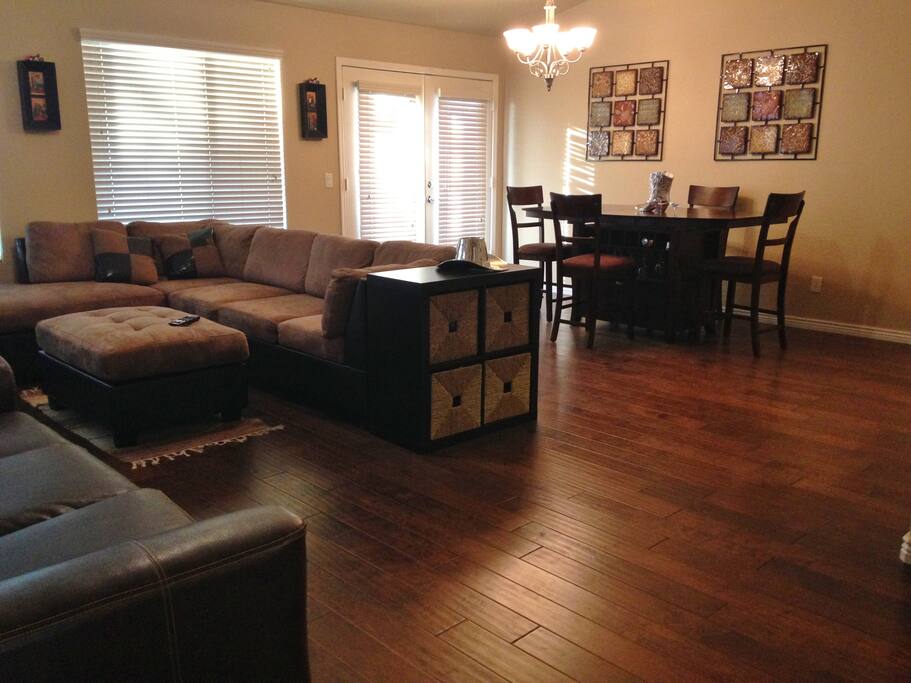 Living room/Dining room