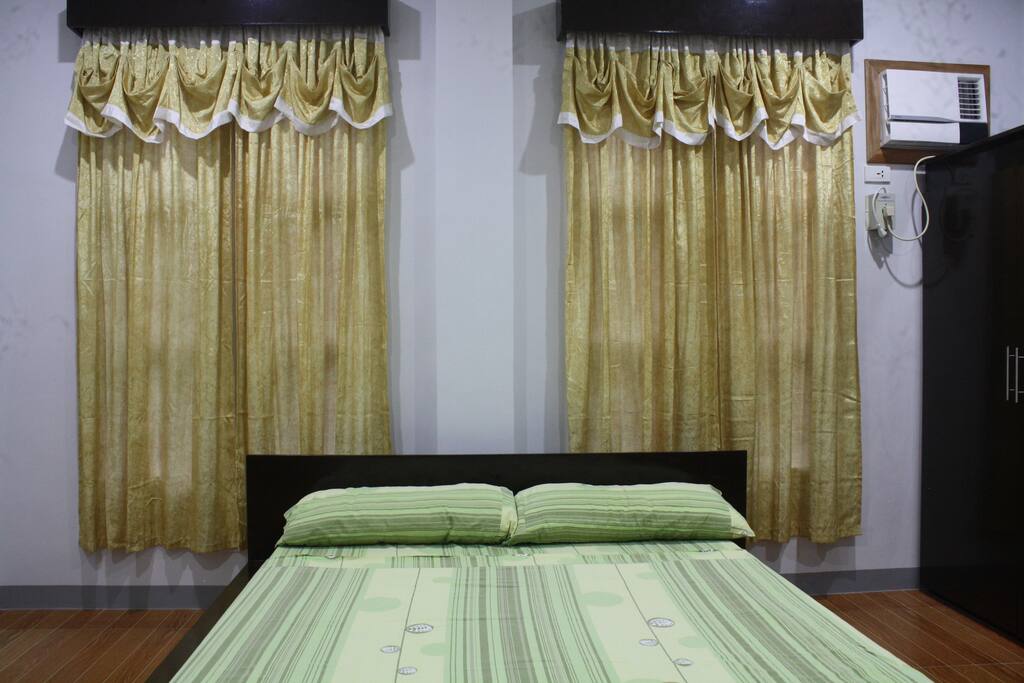 Queen size bed