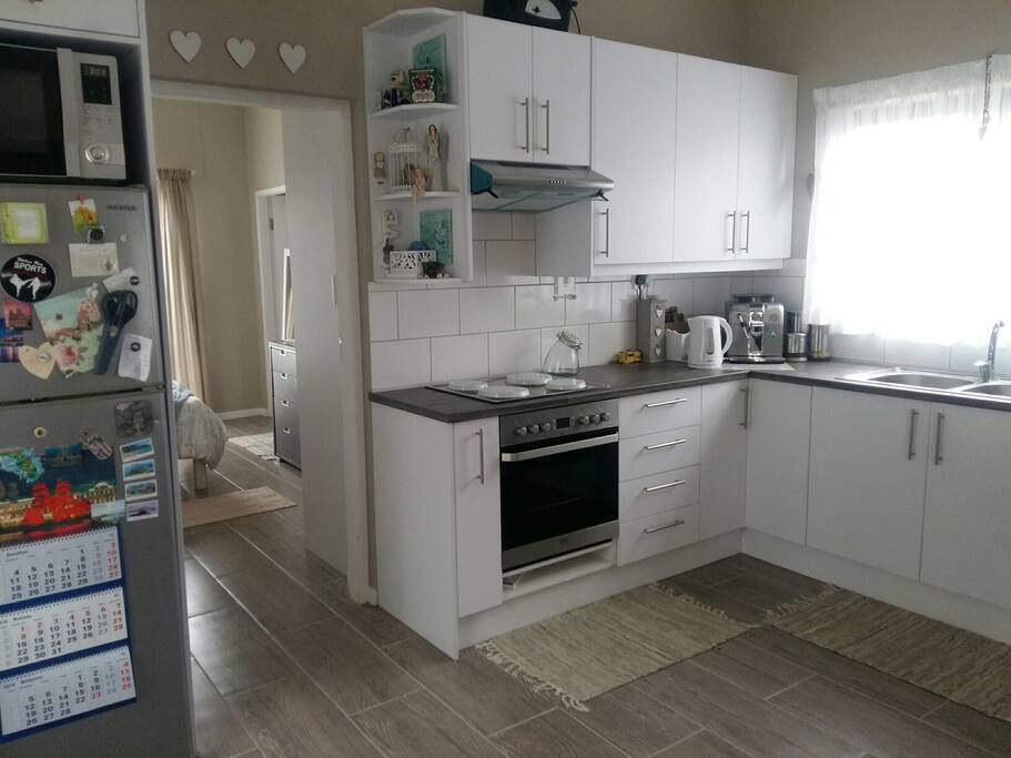 Self Catering, open plan kitchen & Lounge
