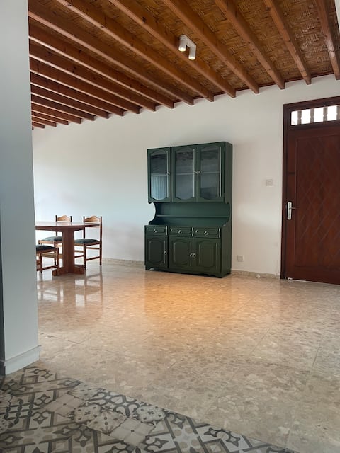 Apartment with comfortable sea views in perfect location