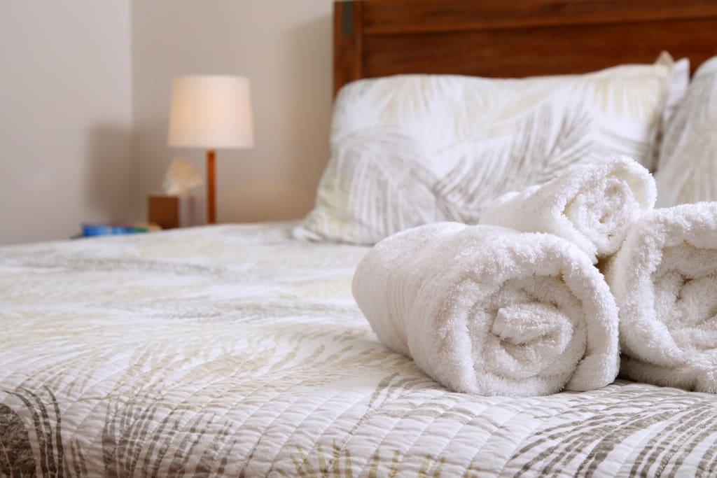 Bed linen and towels are provided