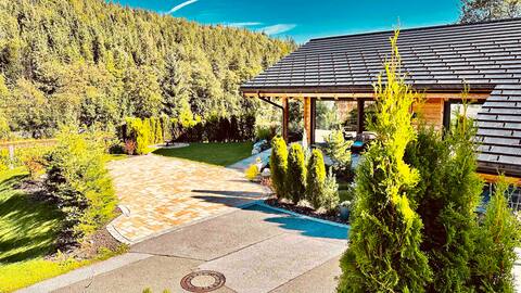 The Alpenchalet19 invites...