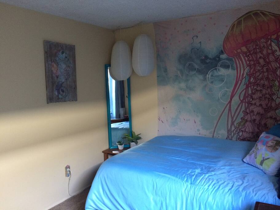 Guest room: therapeutic queen size mattress, hypoallergenic pillows and bedding. The perfect desk for students with 3 drawers for storage. Desk is also stocked with basic school supplies.