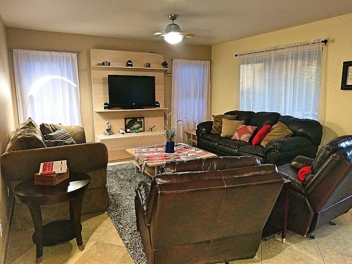 Chandler Retreat! - 4br/pool/spa - Chandler, AZ