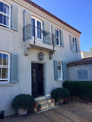 Spacious family home in security Estate gallery image 5