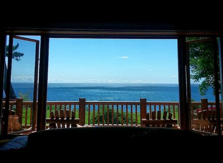 Log Home on Lake Michigan