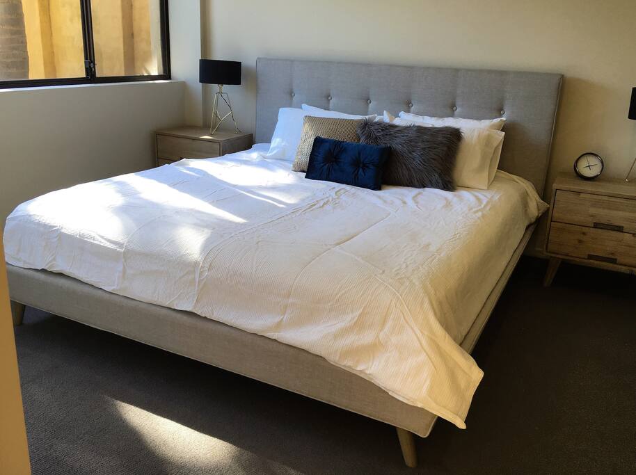 APT 1 Master suite