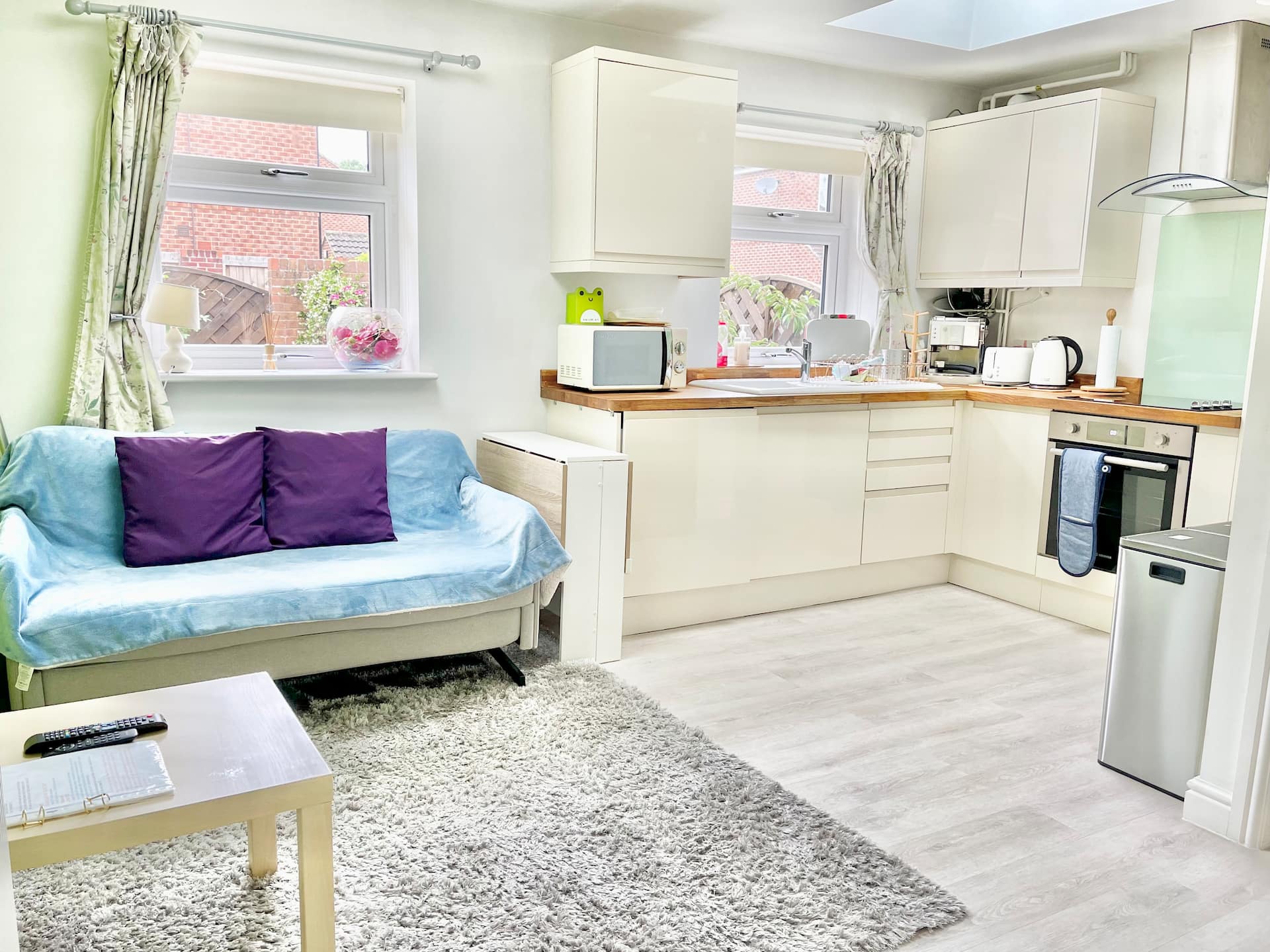 Entire Flat Free Parking Quiet Area *Self-Check In