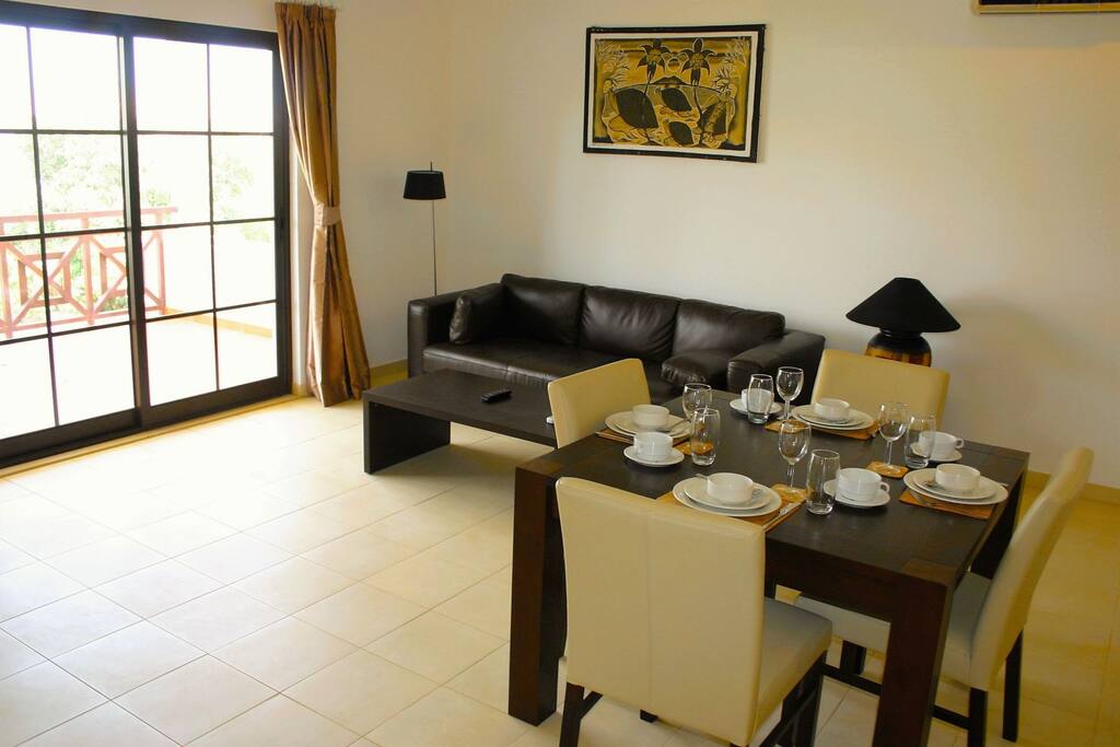 Living / Dining Area