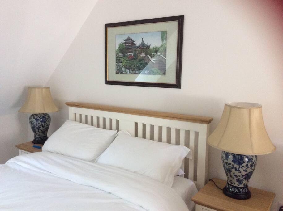 King size bed