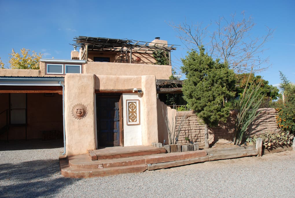 Entrance to the courtyard