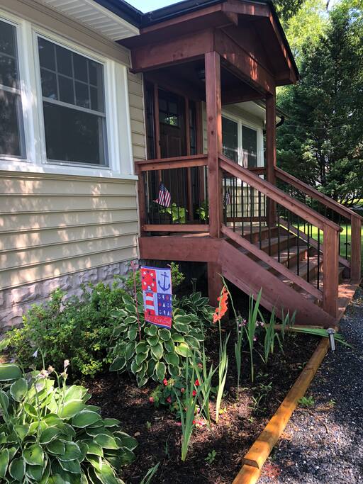 Path from parking to the front entrance