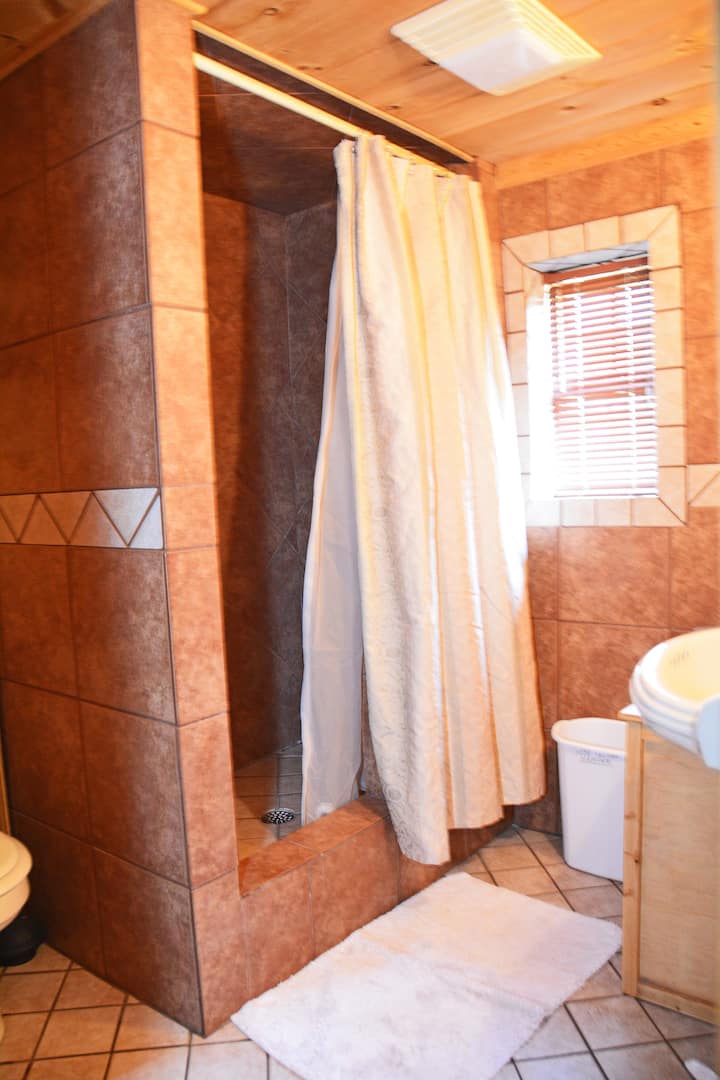 Cozy Cottage Cabins for Rent in Medicine Park, Oklahoma, United