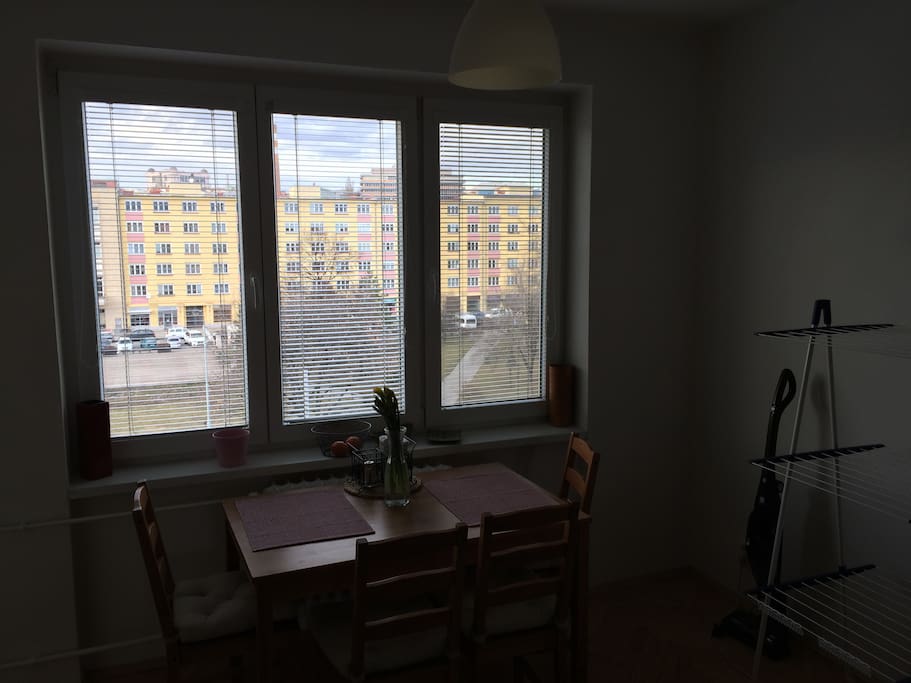 Dining room/living room