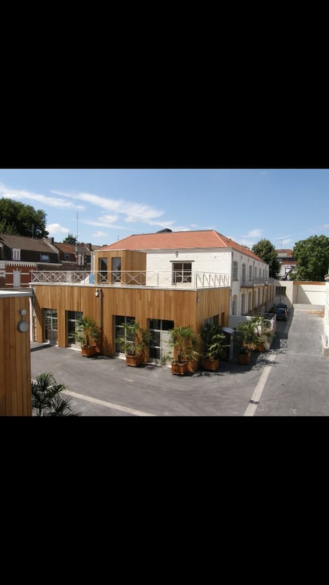 Top Airbnb: Loft with large terrace in Tourcoing