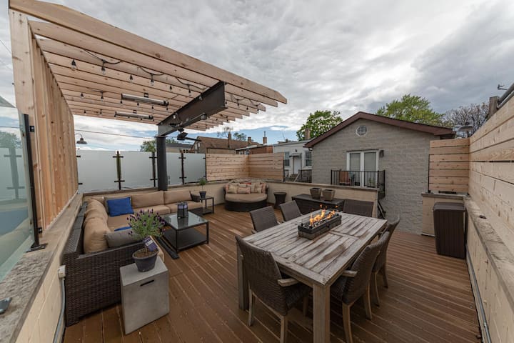 ♥ 3BR/2.5 BA House + Roof Deck in Wicker Park ♥