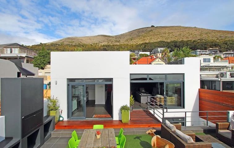 Lifestyle, mountain, sea and stadium views