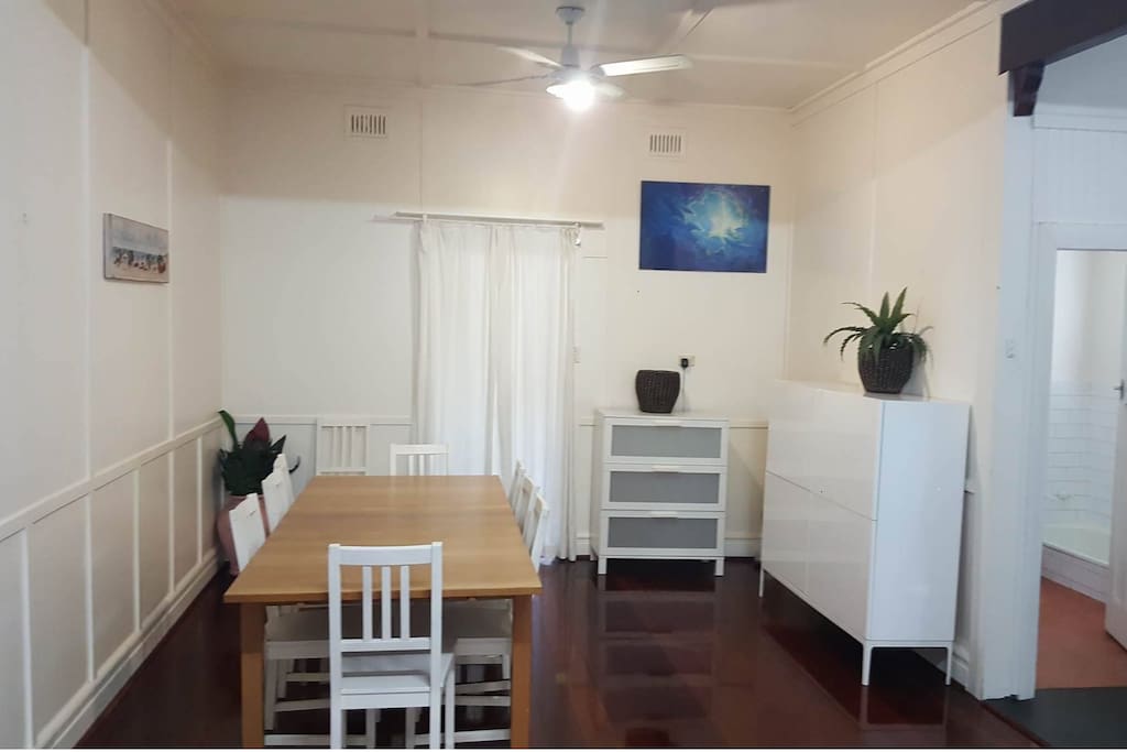Extendable kitchen table can seat 10