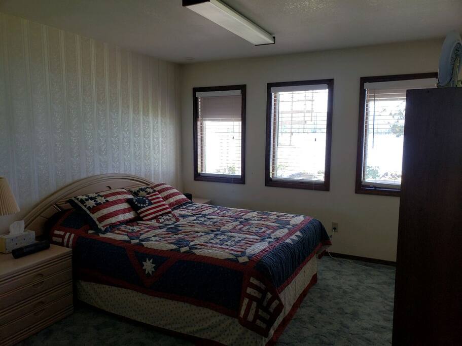 Queen bed bedroom #1