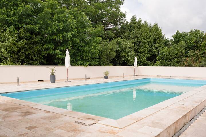 Grande Villa avec Piscine proche Bordeaux et Tram gallery image 5