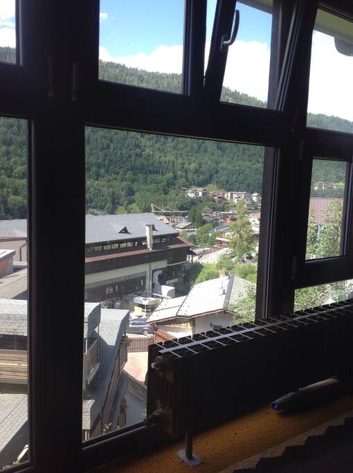 vista Aprica e piscina