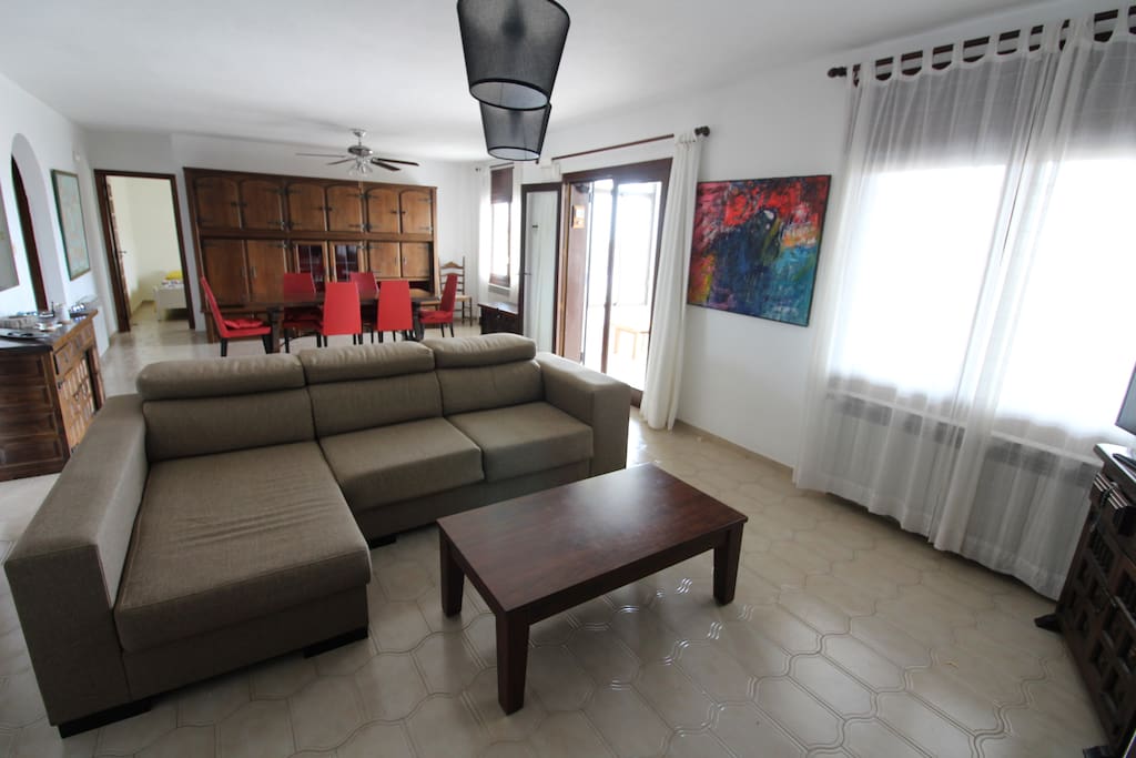 living room/ dinning room